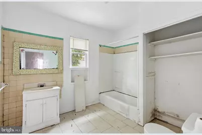 2512 S Fairhill Street, Philadelphia, PA 19148 - Photo 7