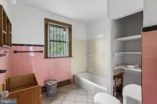 2031 S Colorado St, Philadelphia, PA 19145 - Photo 11