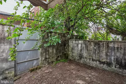 2031 S Colorado Street, Philadelphia, PA 19145 - Photo 17