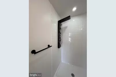 743 N 39th Street, Philadelphia, PA 19104 - Photo 17