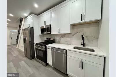 743 N 39th Street, Philadelphia, PA 19104 - Photo 3