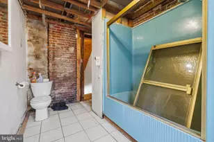2360 E York St, Philadelphia, PA 19125 - Photo 17