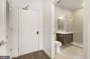 525 N 41st St, Philadelphia, PA 19104 - Photo 23