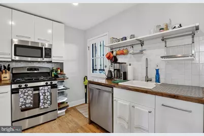 874 N 4th Street, Philadelphia, PA 19123 - Photo 9