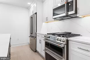 3104 S Juniper St, Philadelphia, PA 19148 - Photo 11