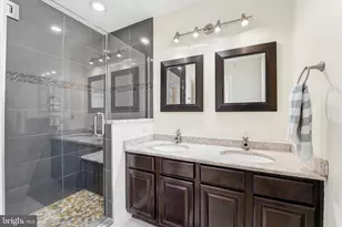 2044 Annin St, Philadelphia, PA 19146 - Photo 17
