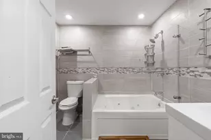 608 S Delhi St, Philadelphia, PA 19147 - Photo 17