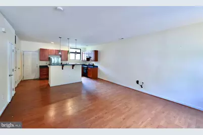 621 N 10th Street, Philadelphia, PA 19123 - Photo 3