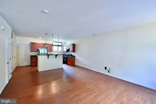 621 N 10th St, Philadelphia, PA 19123 - Photo 3