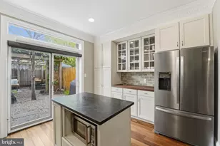 2520 Brown St, Philadelphia, PA 19130 - Photo 13