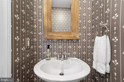 2520 Brown Street, Philadelphia, PA 19130 - Photo 17