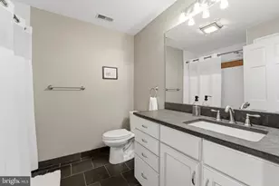 2520 Brown St, Philadelphia, PA 19130 - Photo 29