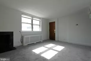 6711 E Pleasant Pl, Philadelphia, PA 19119 - Photo 9