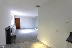 6711 E Pleasant Pl, Philadelphia, PA 19119 - Photo 7