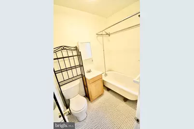 243 W Rittenhouse Street #3A, Philadelphia, PA 19144 - Photo 9