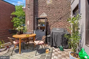2132 Pine St, Philadelphia, PA 19103 - Photo 9