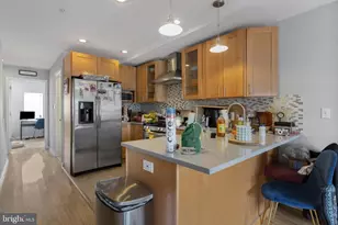 530 E Girard Ave, Philadelphia, PA 19125 - Photo 5