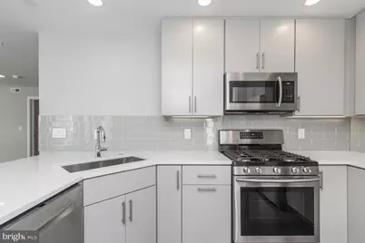 712 S Sartain Street #3, Philadelphia, PA 19147 - Photo 3