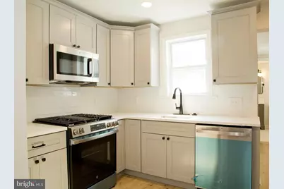 1229 S Warnock Street, Philadelphia, PA 19147 - Photo 3