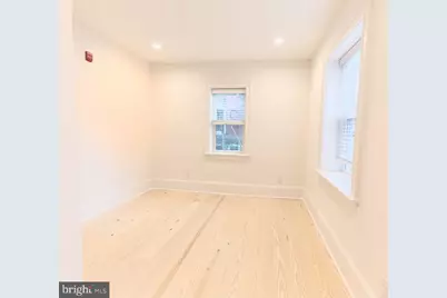 813 S 49th Street, Philadelphia, PA 19143 - Photo 25