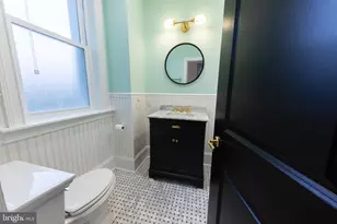 813 S 49th St, Philadelphia, PA 19143 - Photo 27