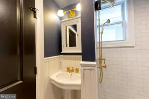 813 S 49th St, Philadelphia, PA 19143 - Photo 37