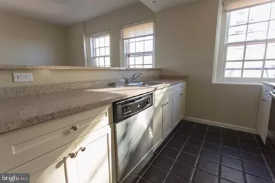 532 Spruce Street #11, Philadelphia, PA 19106 - Photo 15
