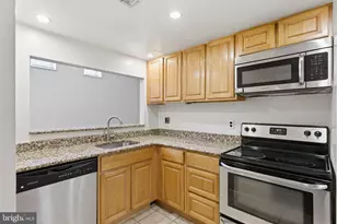 2837 Cambridge St, Philadelphia, PA 19130 - Photo 5