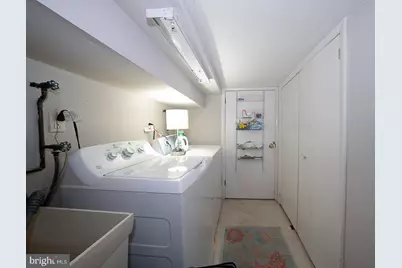 2705 Folsom Street, Philadelphia, PA 19130 - Photo 15