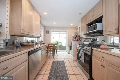 2705 Folsom Street, Philadelphia, PA 19130 - Photo 5