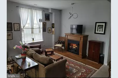 1037 Shackamaxon Street, Philadelphia, PA 19125 - Photo 3