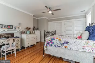 2126 Locust St, Philadelphia, PA 19103 - Photo 11