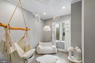 1027 Cross St, Philadelphia, PA 19147 - Photo 17