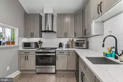 1027 Cross Street, Philadelphia, PA 19147 - Photo 13