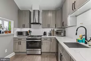 1027 Cross St, Philadelphia, PA 19147 - Photo 13