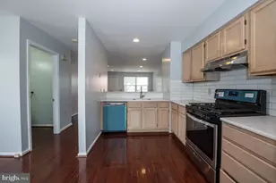 1216 Ogden St, Philadelphia, PA 19123 - Photo 13