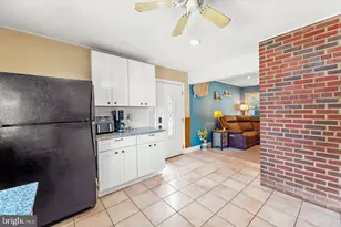 3204 Holyoke Rd, Philadelphia, PA 19114 - Photo 9