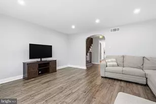 1315 E Cliveden St, Philadelphia, PA 19119 - Photo 17
