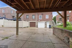 1315 E Cliveden St, Philadelphia, PA 19119 - Photo 35