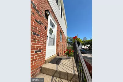 584 Green Lane, Philadelphia, PA 19128 - Photo 3
