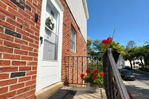 584 Green Ln, Philadelphia, PA 19128 - Photo 3