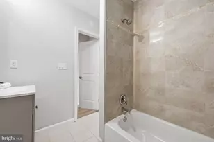 2715 Reed St, Philadelphia, PA 19146 - Photo 31