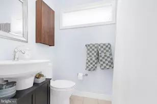 715 S Bancroft St, Philadelphia, PA 19146 - Photo 17