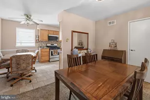 9888 Garvey Dr, Philadelphia, PA 19114 - Photo 3