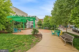 1010 S 17th St, Philadelphia, PA 19146 - Photo 43