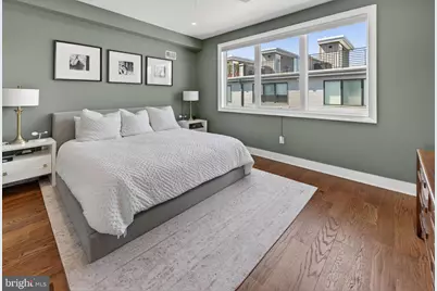 2212 E Susquehanna Avenue, Philadelphia, PA 19125 - Photo 9