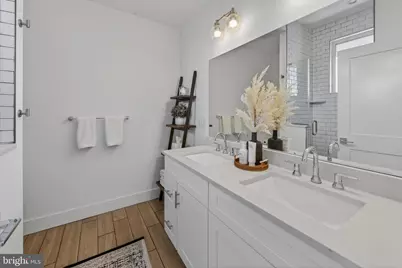 2212 E Susquehanna Avenue, Philadelphia, PA 19125 - Photo 11