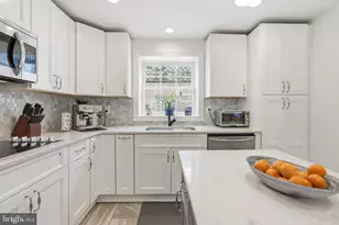 1326 S 10th St, Philadelphia, PA 19147 - Photo 9