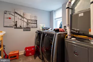 911 S 20th St, Philadelphia, PA 19146 - Photo 25