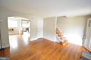 372 W Milne St, Philadelphia, PA 19144 - Photo 3